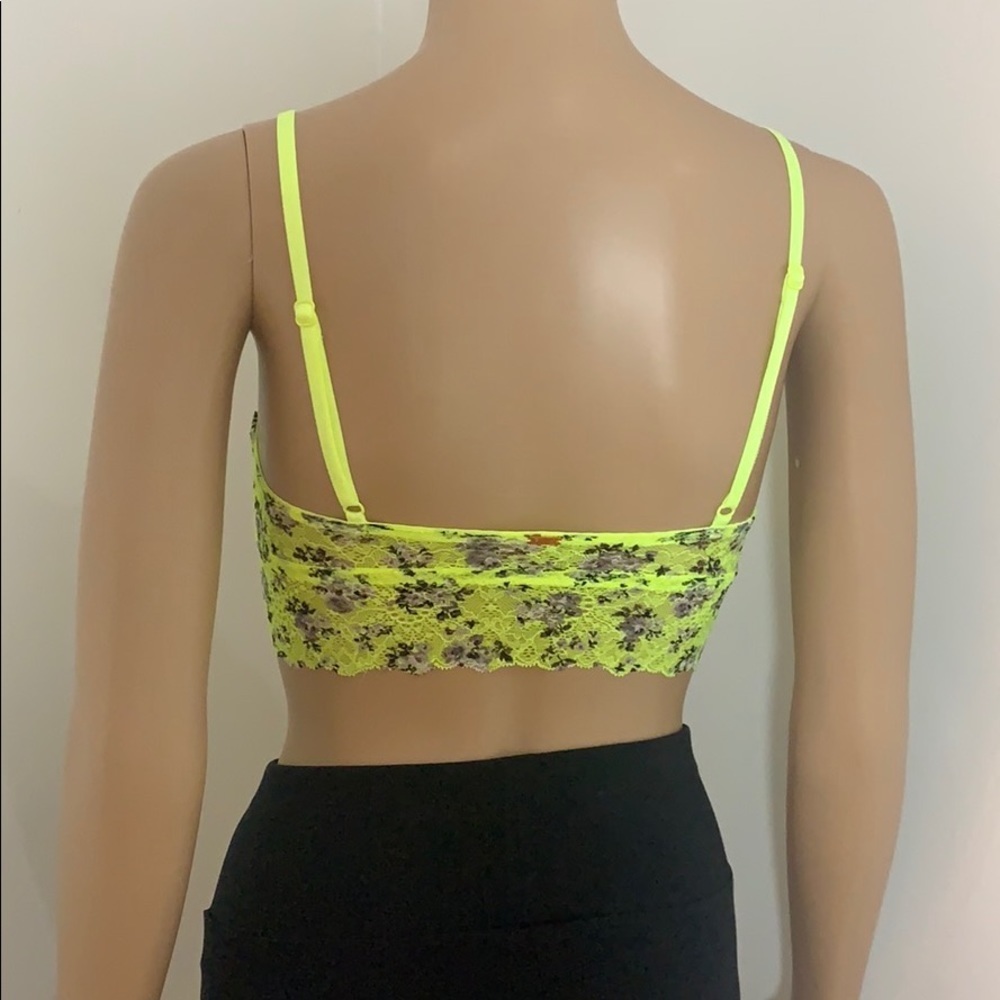 New VS Victoria’s Secret Pink Bright Floral Lace Bralette - Picture 3 of 13
